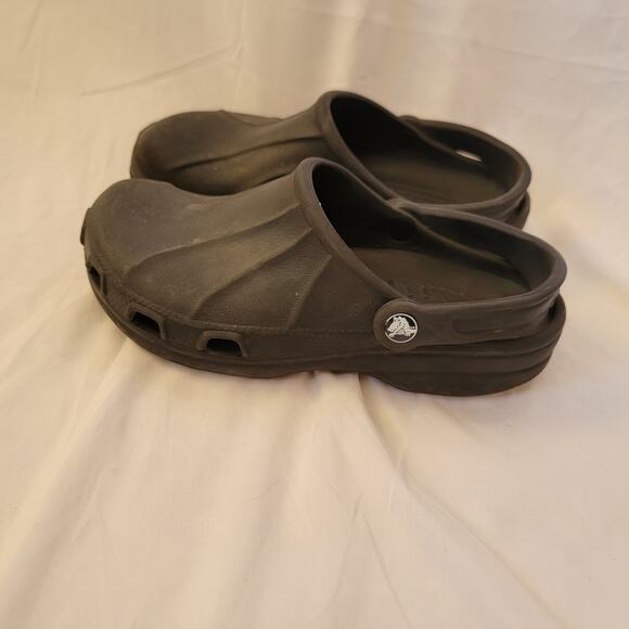 Crocs Black Closed Toe Slip On Classic Clog Unisex Mens Size 7 Womens Size 9 - Picture 3 of 10
